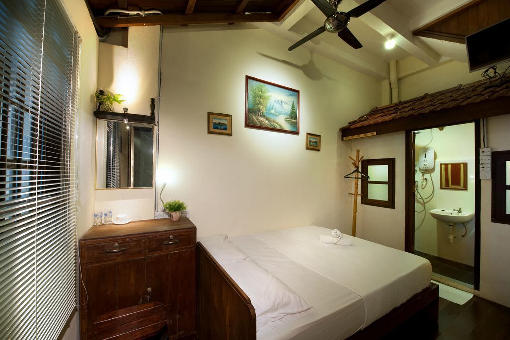 Silver Shine Guesthouse جورج تاون الغرفة الصورة
