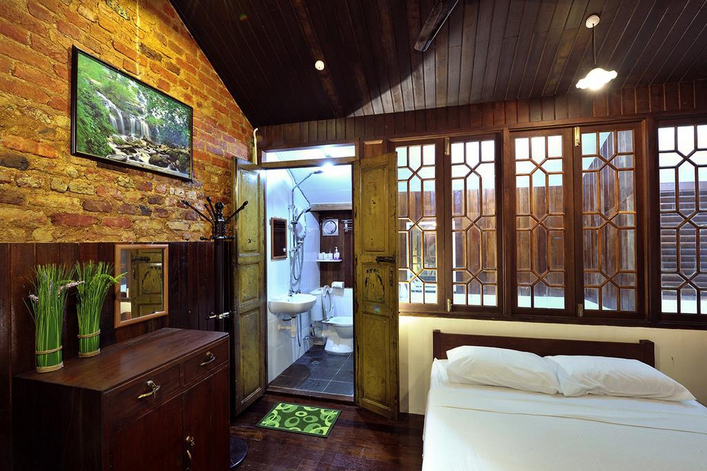 Silver Shine Guesthouse جورج تاون الغرفة الصورة